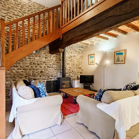 La Petite Maison - Avec Piscine Partagee Дом отдыха Osserain-Rivareyte