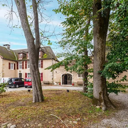 La Petite Maison - Avec Piscine Partagee Дом отдыха *